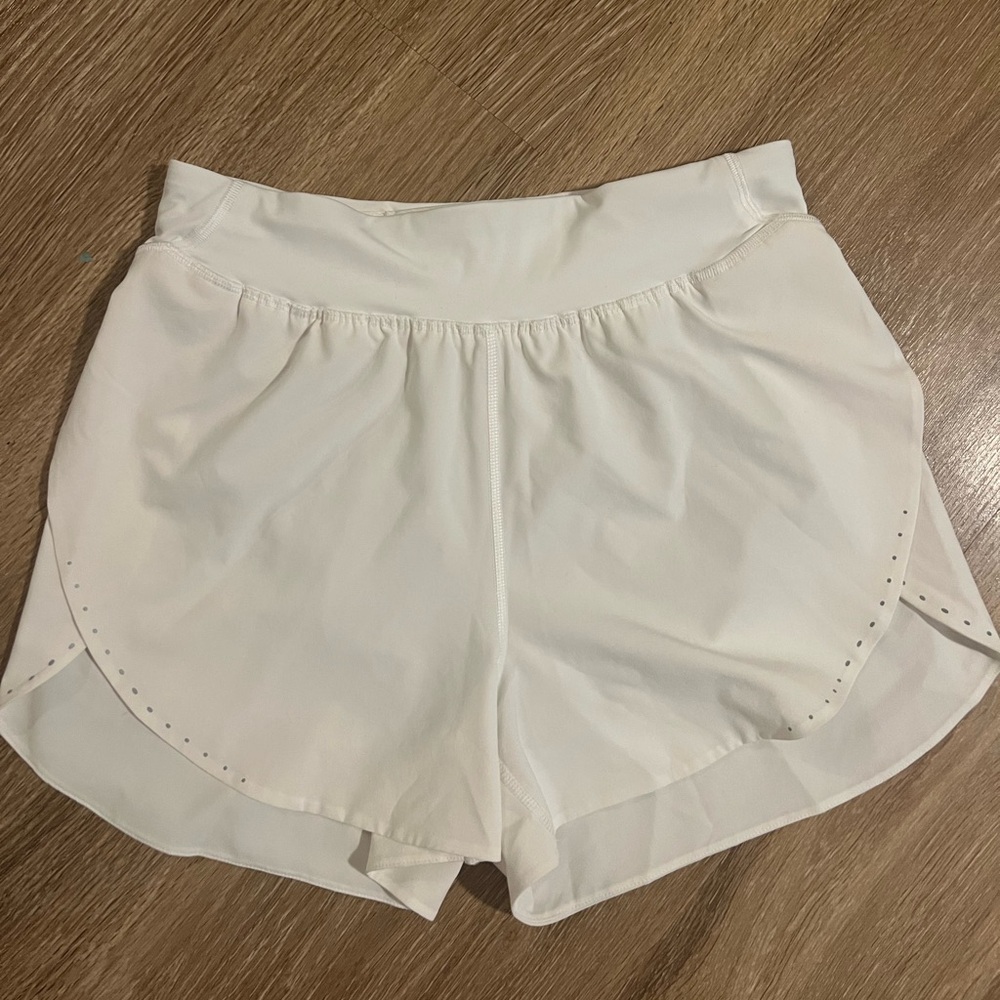 Fast and Free Reflective High-Rise Classic-Fit Short 3”